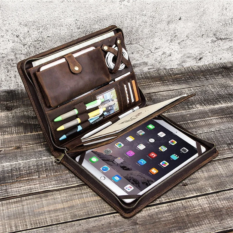 Tech Accessories For A Tablet - Sac de rangement en cuir pour