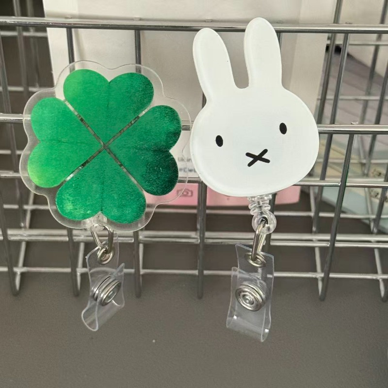 Porte-badge rétractable Kawaii - Kawaii Tech Accessories avis et prix